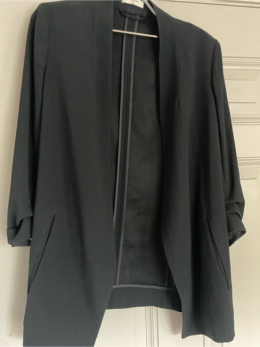 Babaton Aritzia Power Blazer